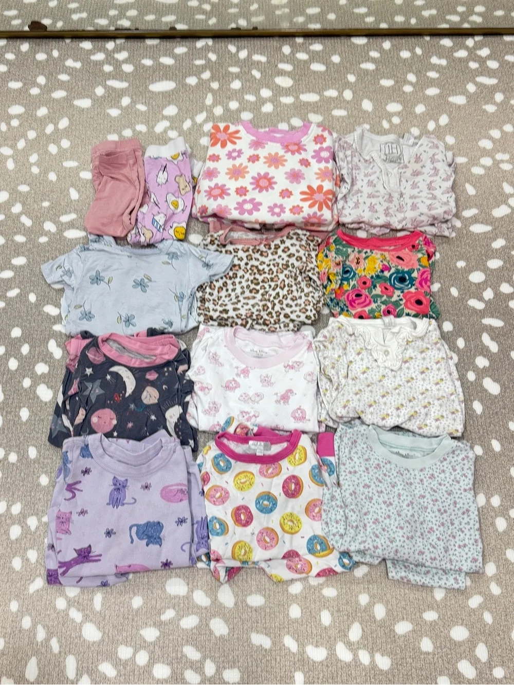 Lot of 22 Bamboo Pajamas set pima kissy kissy baby toddler girl long sleeve pant